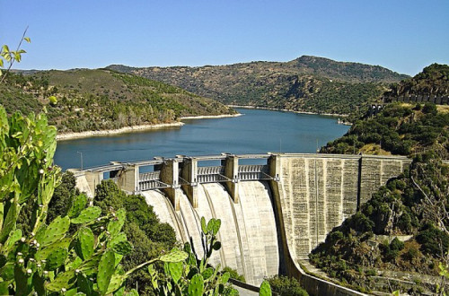 Barragem da Bemposta – Foto de Vitor Oliveira/wikipedia