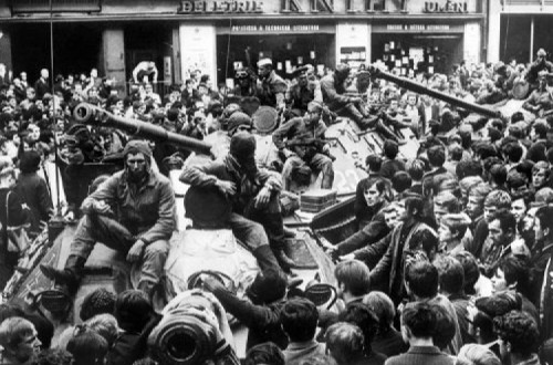 Checoslováquia 1968: A resistência dos trabalhadores e dos estudantes prolongar-se-ia durante vários meses. A normalização só chegaria ao longo de 1969