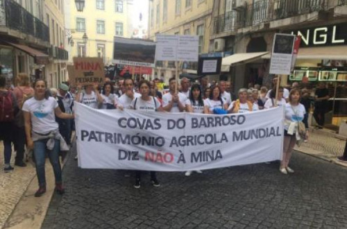Manifestação contra a mina de Lítio em setembro de 2019. Foto do Facebook do "Não à mina, sim à vida".