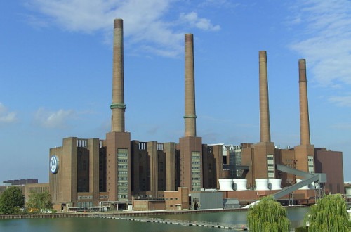 Economia alemã teve queda histórica no segundo trimestre – Foto da Volkswagen Wolfsburg, wikimedia