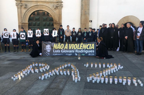 Homenagem à Giovani Rodrigues