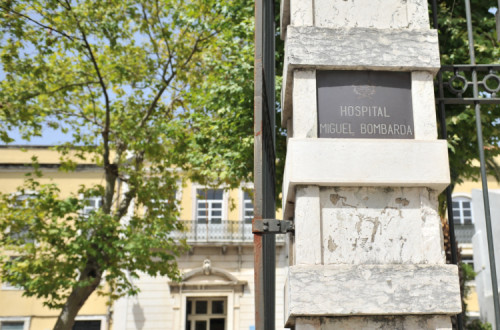 O antigo hospital psiquiátrico Miguel Bombarda, em Lisboa, é um dos edifícios estatais devolutos abrangidos pelo investimento. 