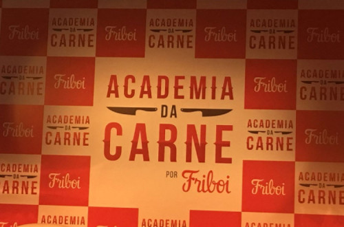 JBS e BRF entraram na lista dos 30 maiores anunciantes do Brasil, entre os investimentos em publicidade está a campanha “Academia da Carne por Friboi”