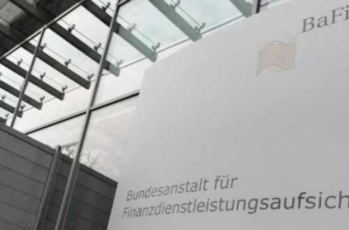 Markus Meinzer, Tax Justice Network: "BaFin não desempenha efetivamente um controlo de lavagem de dinheiro. Isto pode ser visto a partir do facto de raramente serem passadas multas e quando as passam são ridiculamente baixas"
