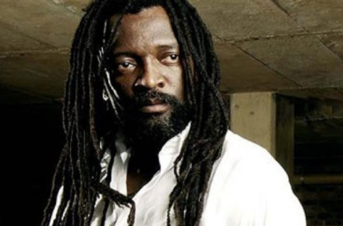 Lucky Dube foi um músico sul-africano e ativista anti-apartheid