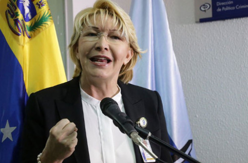 “Repudio todos os casos de violência no país; rejeito-os. Sou uma mulher de paz”, declarou Luisa Ortega Díaz em conferência de imprensa