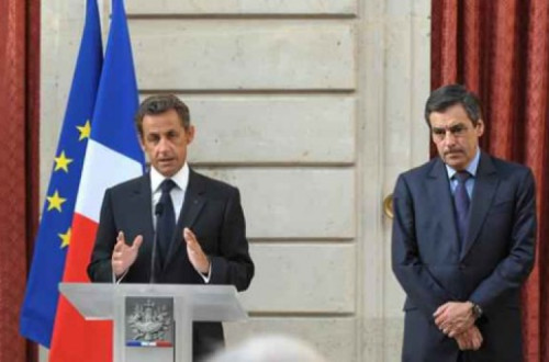 Nicolas Sarkozy e François Fillon, então presidente e primeiro-ministro de França, respetivamente - 2010
