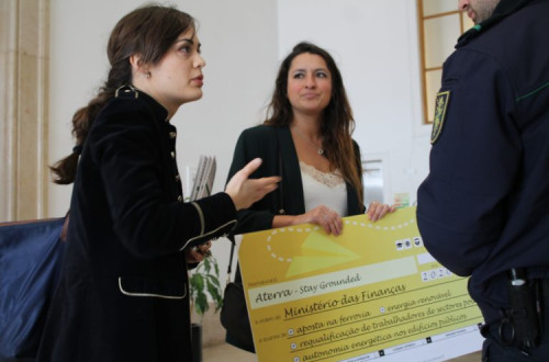 Ação da Climáximo no Ministério das Finanças. Fevereiro de 2020.