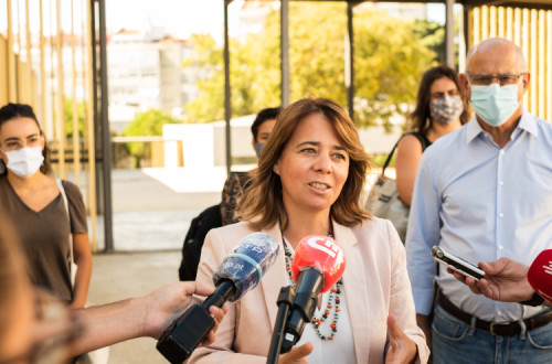 Novo ano letivo: Ministério "tem de começar a contratar professores já”