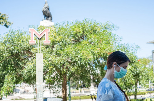 Nas últimas 24 horas, a Direção-Geral da Saúde registou 6.640 infeções e 56 óbitos. 