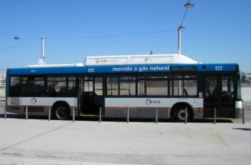 Autocarro da STCP - Foto de arquivo esquerda.net