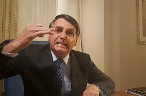 Bolsonaro passou quase todos os 23 minutos da intervenção que fez na madrugada a partir da Arábia Saudita a insultar e ameaçar a Globo.