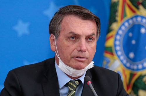 A recusa de Trump e Bolsonaro, em aceitar a própria realidade, revela o perigo incalculável de se entregarem países a fascistas em processos eleitorais - Foto de  Bolsonaro de Carolina Antunes/Agência Brasil