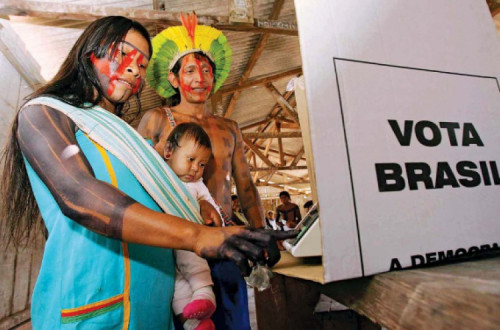 Nas eleições municipais brasileiras, foram eleitas pelo menos 237 candidaturas indígenas, segundo dados da Articulação dos Povos Indígenas do Brasil – Foto Outras Palavras