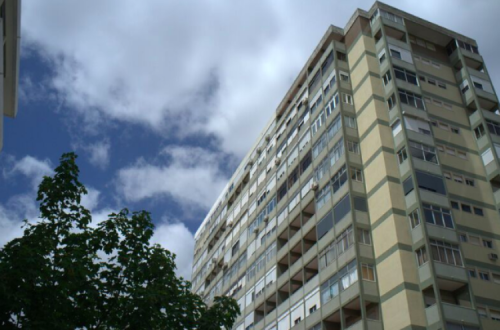Proposta do Bloco de Esquerda, congelada há mais de dois anos, foi viabilizada e bancos terão de refletir integralmente a Euribor negativa nos juros dos empréstimos à habitação. 