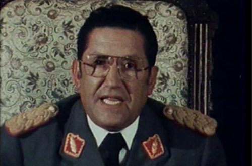 Luis García Meza nasceu em agosto de 1929 em La Paz e foi presidente da Bolívia entre 1980 e 1981, após ter liderado um golpe de Estado que impediu a subida à presidência de Hernán Siles Zuazo, que vencera as eleições em 1980.
