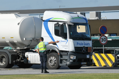 Greve dos camionistas de matérias perigosas.