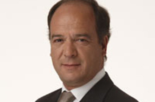 Carlos Carreiras já combateu o plano que agora fez todos os esforços para aprovar, denuncia o Bloco.