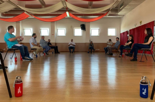 Catarina Martins reuniu com membros de comissões de trabalhadores do parque industrial da Autoeuropa - Foto esquerda.net