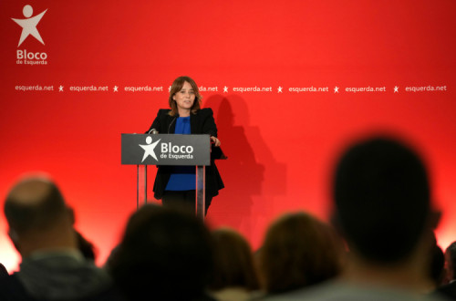 Catarina Martins na apresentação da candidatura do Bloco em Braga – Foto de Hugo Delgado/Lusa