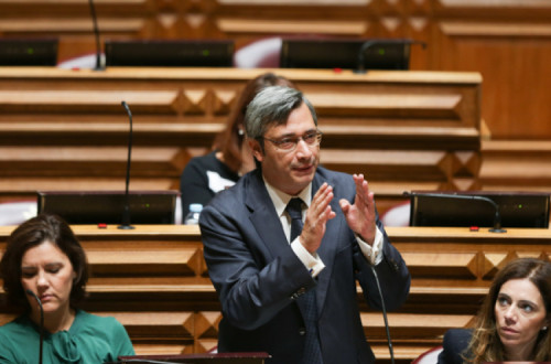 As afirmações do CDS “são obscenas e merecem o mais severo repúdio por parte do Bloco de Esquerda”, Nuno Magalhães na sessão parlamentar de 18 de outubro de 2017 - Foto de Tiago Petinga/Lusa