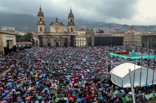 Greve Geral na Colômbia, Praça Bolívar em Bogotá, 21 de novembro de 2019 – Foto de Diego Bauman/Epa/Lusa