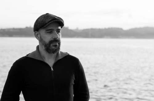 Para Afonso Cruz, "a indiferença mata tudo, deixa as coisas monocromáticas, cinzentas". Foto de Vitorino Coragem