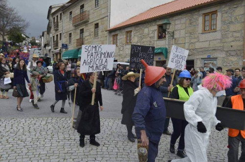 A associação Zero alerta que a exploração do lítio em Portugal, “não pode, nem deve ser feita a qualquer preço” - Foto da página da Associação Unidos em Defesa de Covas do Barroso (UDCB) no facebook, “Não à Mina! Sim à Vida!”