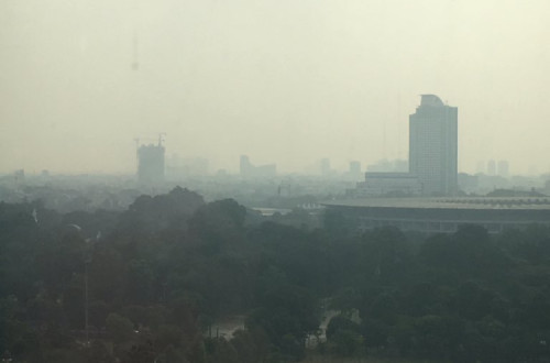 Cidade de Jacarta envolvida em poluição. 2 de julho de 2019.