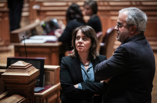 José Manuel Pureza e Catarina Martins durante a discussão parlamentar sobre eutanásia- Fevereiro de 2020.