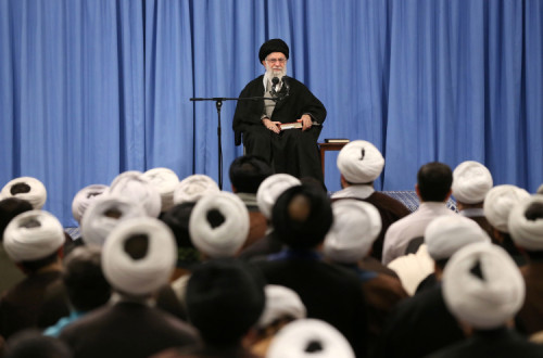 Khamenei, Líder Supremo da Revolução no Irão, toma posição sobre os resultados eleitorais. Fevereiro de 2020.