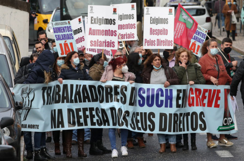 Manifestação de trabalhadores do Serviço de Utilização Comum dos Hospitais (SUCH)