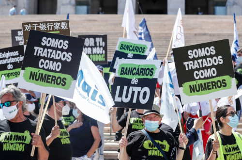 Manifestação nacional de bancários. Julho de 2021. Foto de ANTÓNIO COTRIM/LUSA.