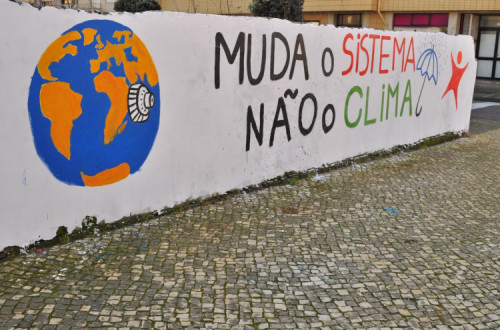 Mural sobre alterações climáticas na praia do Furadouro (Ovar, Aveiro)