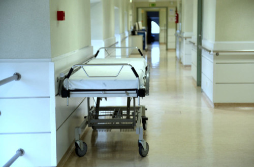 corredor de hospital