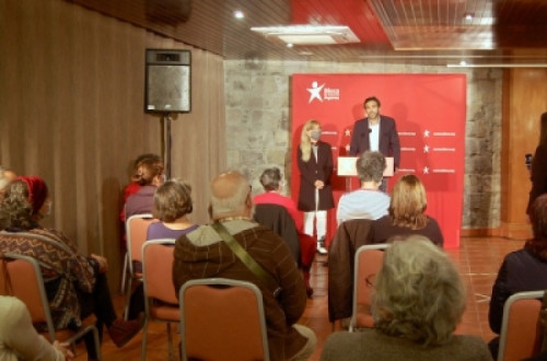 Fotografia da noite eleitoral. Bloco Açores.