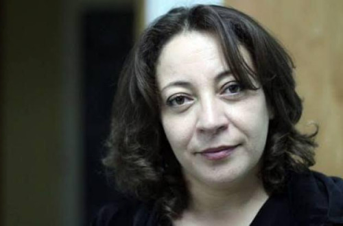 Amira Bouraoui, médica e oposicionista ao regime argelino foi condenada a 18 meses de prisão. Foto: twitter.