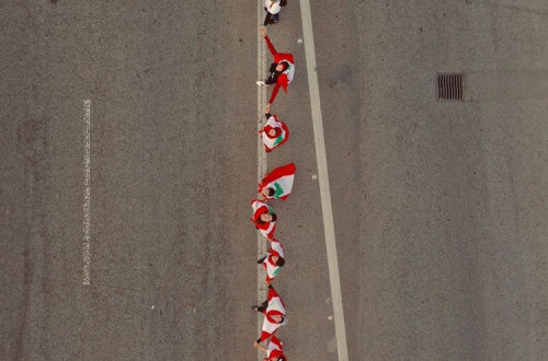 Pormenor do cordão humano no Líbano. Outubro de 2019.