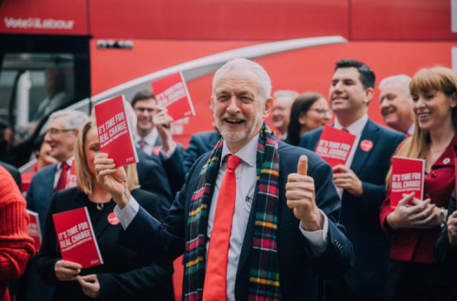 "É tempo de mudança real". Manifesto do Labour para as eleições britânicas. Novembro de 2019.