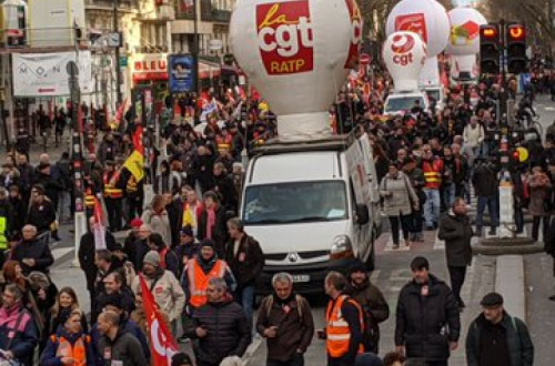 Manifestação contra reforma das pensões de Macron. Paris, janeiro de 2020. Fonte: Attac France.