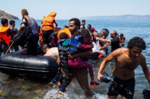 A travessia do Mediterrâneo continua a ser falatal para um cada vez maior número de refugiados. Foto de Lazar Simeonov