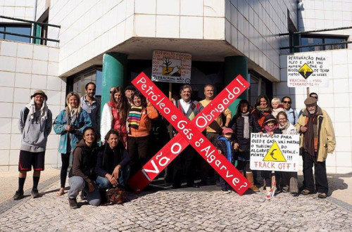 “Livre de Petróleo é todo um programa. Contém em si as sementes de uma mudança paradigmática inultrapassável num mundo em alteração climática radical” – Foto de Preservar Aljezur