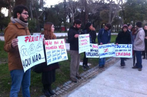 Vigília contra a praxe em Lisboa em 2014. Foto Tiago Ivo Cruz