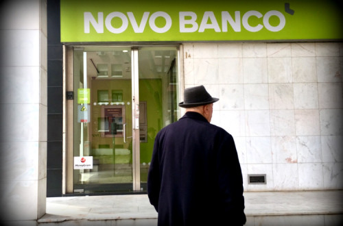 Agência do Novo Banco. Foto de Paulete Matos.