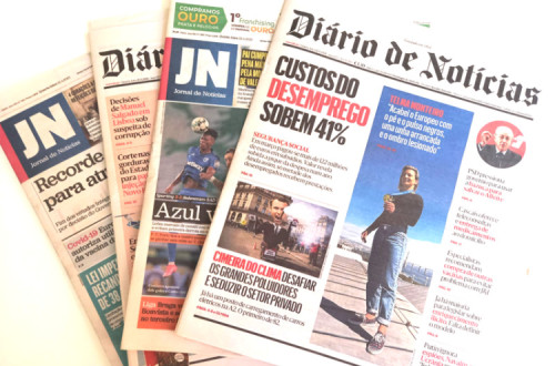 Capas do Diário de Notícias e Jornal de Notícias.