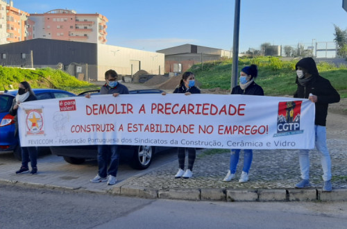 Greve na Carl Zeiss impediu a laboração que a administração queria impor - fotos da FEVICCOM