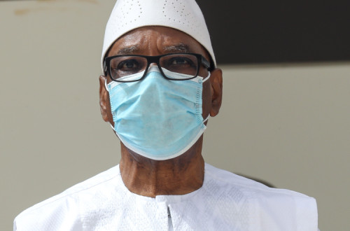 Ibrahim Boubacar Keita, presidente cessante do Mali, numa iniciativa pública em junho de 2020.