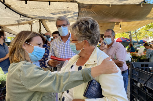 "O que pensará um trabalhador da refinaria da Galp ouvir alguém que impediu qualquer medida para proteger o seu trabalho dizer depois que aquilo não podia ter acontecido?", questionou Catarina Martins. Foto esquerda.net.