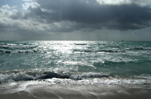 Oceano Atlântico, publicado em flickr por milan.boers licenciado por CC BY 2.0