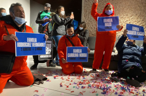 Ocupação dos escritórios de Madrid do fundo Cerberus. Foto PAH.